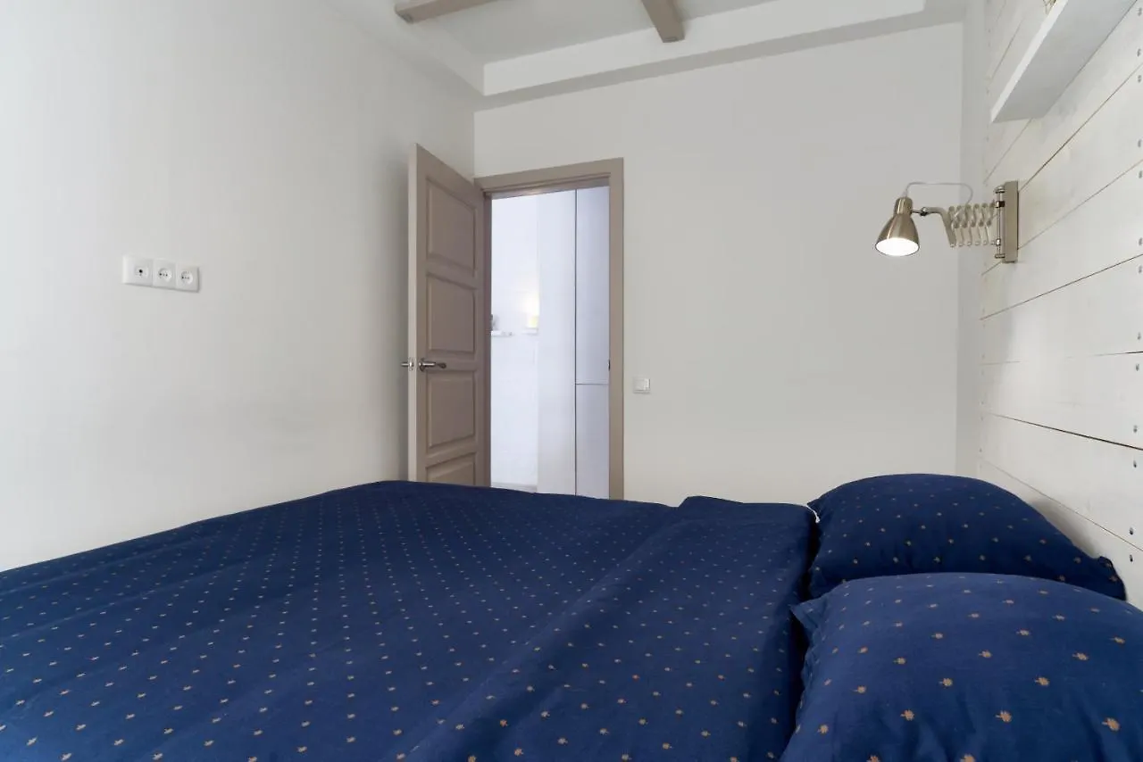 Современная 2-Комн. Дворец Украина. Kiev Appartement